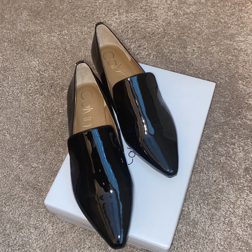 COPY - CALVIN KLEIN ELIN PATENT LOAFER - Picture 3 of 10